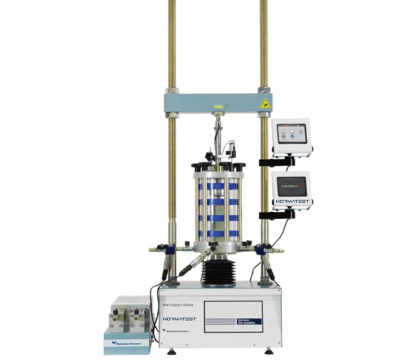 Sistema Triaxial Estándar con Adquisición de Datos Digital Incorporada